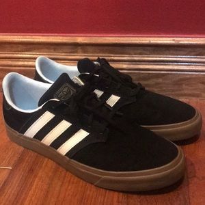 Men’s Black Adidas Originals Seeley 2 II Size 11